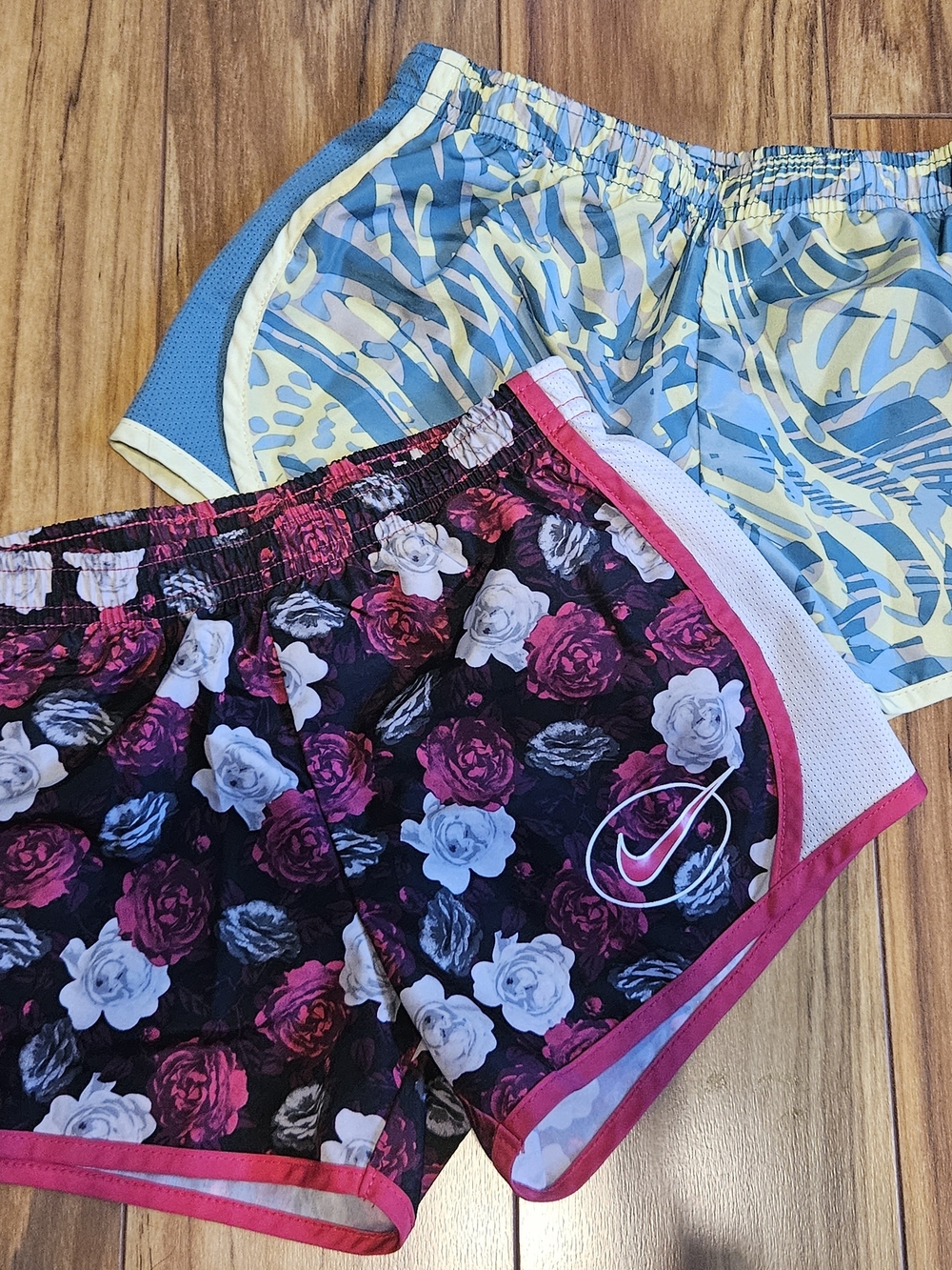 EUC Nike Girls Floral Athletic Shorts - Black, Pink & White